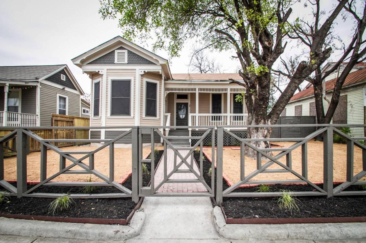 Wyoming St Restored Historic 2Br/1Ba Downtown サンアントニオ エクステリア 写真