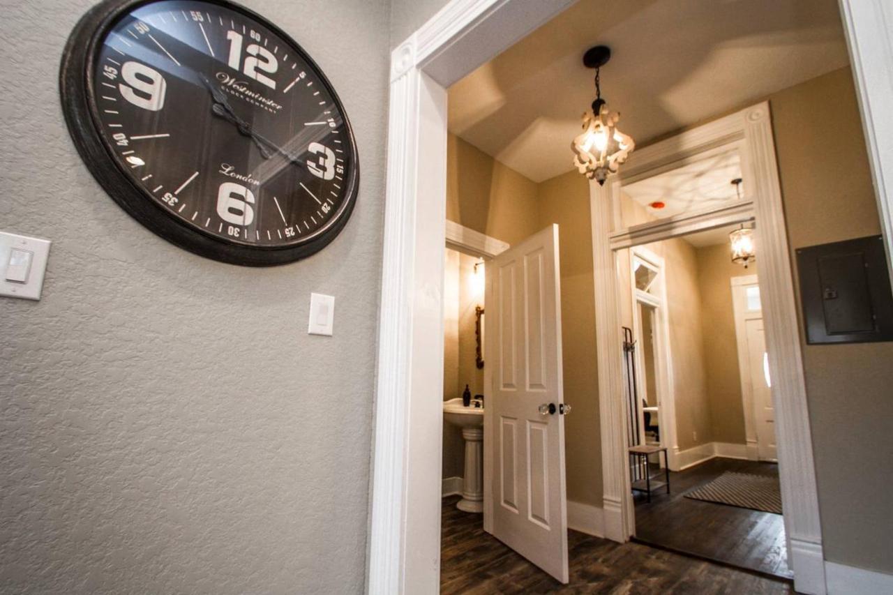 Wyoming St Restored Historic 2Br/1Ba Downtown サンアントニオ エクステリア 写真