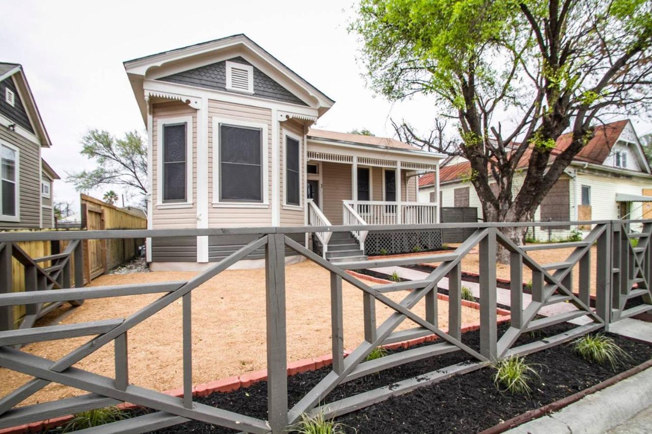 Wyoming St Restored Historic 2Br/1Ba Downtown サンアントニオ エクステリア 写真